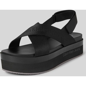 Czarne sandały Calvin Klein w stylu casual na platformie