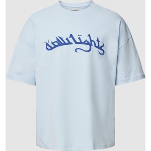 Niebieski t-shirt Low Lights Studios z nadrukiem z bawełny z krótkim rękawem