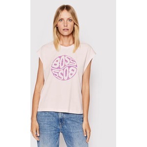Różowy t-shirt Hugo Boss w młodzieżowym stylu z okrągłym dekoltem z krótkim rękawem