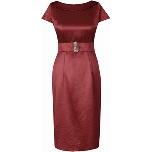 Czerwona sukienka Fokus ołówkowa midi w stylu klasycznym