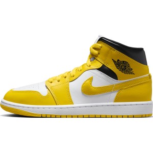 Żółte buty sportowe Jordan w sportowym stylu z płaską podeszwą sznurowane