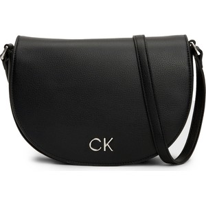 Czarna torebka Calvin Klein w młodzieżowym stylu matowa na ramię