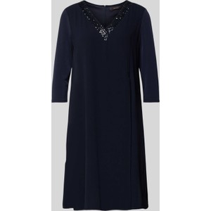 Sukienka Vera Mont z szyfonu z dekoltem w kształcie litery v w stylu casual