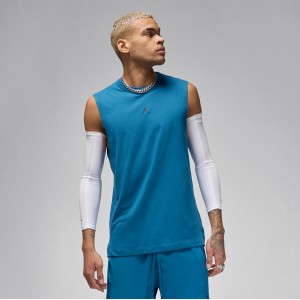 Niebieski t-shirt Jordan w sportowym stylu z krótkim rękawem