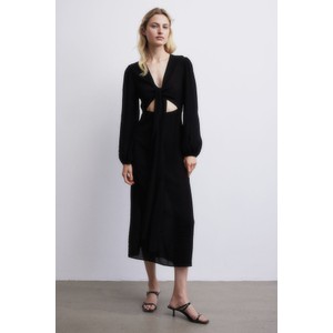 Czarna sukienka H & M w stylu casual z tkaniny prosta