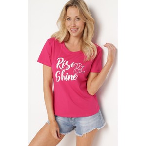 Różowy t-shirt born2be z bawełny z okrągłym dekoltem w młodzieżowym stylu