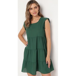 Zielona sukienka born2be z okrągłym dekoltem z krótkim rękawem w stylu casual