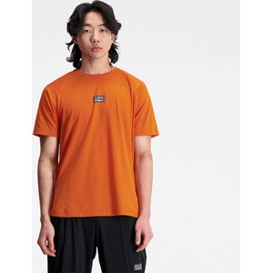 Pomarańczowy t-shirt New Balance z jedwabiu z krótkim rękawem w sportowym stylu