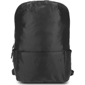 Czarny plecak 4F w sportowym stylu