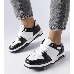 Buty sportowe Gemre w sportowym stylu sznurowane na platformie