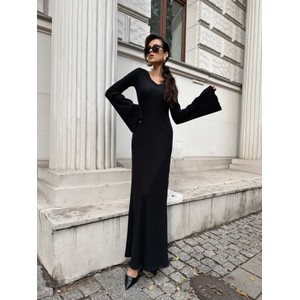 Czarna sukienka Lisa Mayo maxi z dekoltem w kształcie litery v w stylu casual