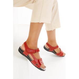 Czerwone sandały Zapatos z klamrami z płaską podeszwą w stylu casual
