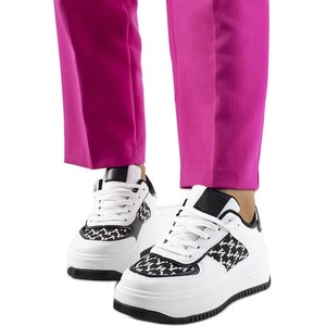 Buty sportowe Inna marka z płaską podeszwą z tkaniny w sportowym stylu