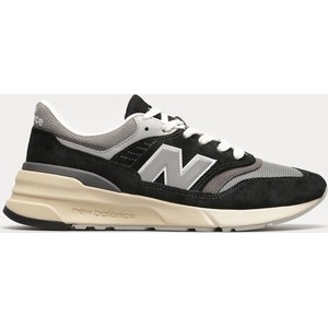Czarne buty sportowe New Balance 997 sznurowane w sportowym stylu