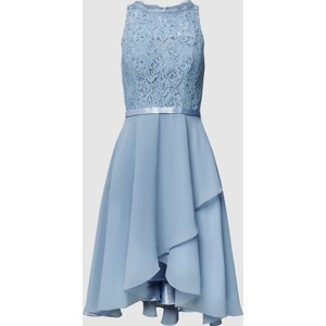 Sukienka Luxuar Fashion z okrągłym dekoltem rozkloszowana z szyfonu