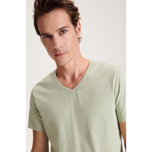 Zielony t-shirt Reserved w stylu casual