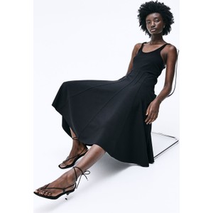 Czarna spódnica H & M z dżerseju midi