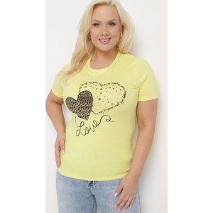Żółty t-shirt born2be z okrągłym dekoltem z krótkim rękawem z nadrukiem