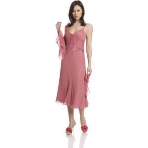 Różowa sukienka Fokus bez rękawów midi z dekoltem w kształcie litery v