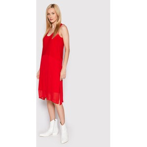 Czerwona sukienka DKNY na ramiączkach midi