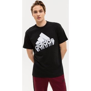 T-shirt Adidas Core w sportowym stylu z krótkim rękawem