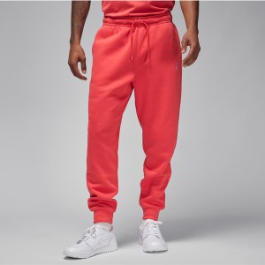 Czerwone spodnie Jordan z dresówki w sportowym stylu