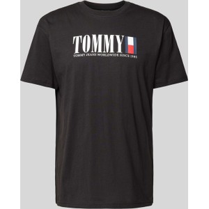 Czarny t-shirt Tommy Jeans w młodzieżowym stylu z bawełny