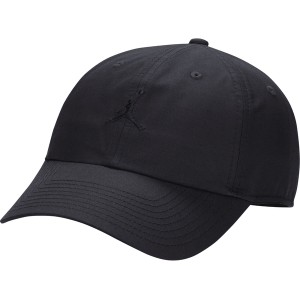 Czarna czapka Jordan z nadrukiem