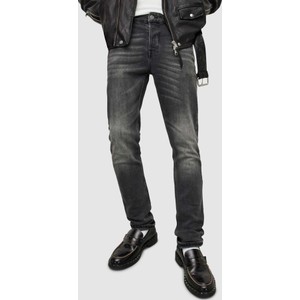 Czarne jeansy AllSaints w street stylu