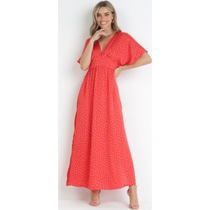 Czerwona sukienka born2be z krótkim rękawem maxi z dekoltem w kształcie litery v