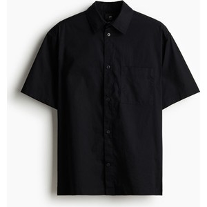 Czarna koszula H & M z klasycznym kołnierzykiem z krótkim rękawem