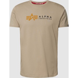 Brązowy t-shirt Alpha Industries w młodzieżowym stylu