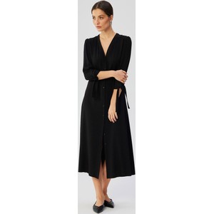 Czarna sukienka Stylove w stylu casual z długim rękawem z dekoltem w kształcie litery v