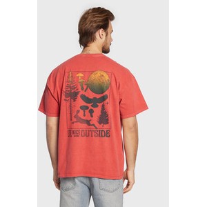 Czerwony t-shirt Bdg Urban Outfitters z krótkim rękawem w stylu casual