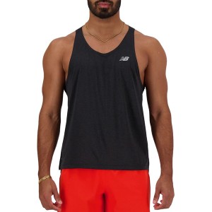 Czarny t-shirt New Balance w sportowym stylu z krótkim rękawem