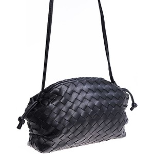 Czarna torebka Pantofelek24 w stylu glamour