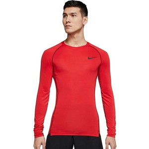 Czerwona koszulka z długim rękawem Nike z długim rękawem