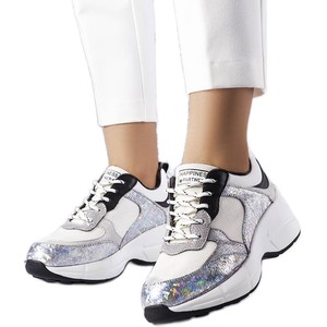 Buty sportowe ButyModne z płaską podeszwą sznurowane w sportowym stylu