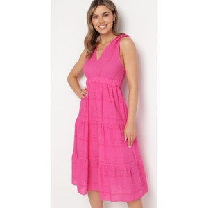 Różowa sukienka born2be z dekoltem w kształcie litery v bez rękawów z bawełny