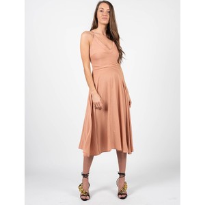 Sukienka ubierzsie.com z dekoltem w kształcie litery v bez rękawów rozkloszowana