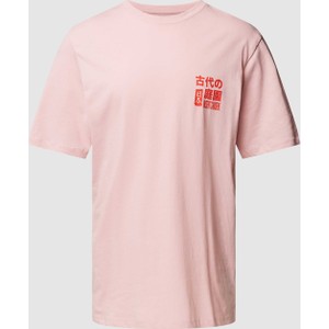 Różowy t-shirt Jack & Jones w stylu casual z nadrukiem z krótkim rękawem