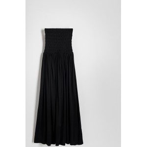 Czarna sukienka Reserved midi z okrągłym dekoltem