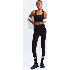 Czarne legginsy H & M w sportowym stylu