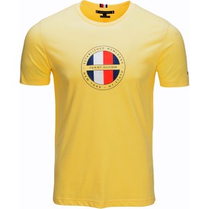 Żółty t-shirt Tommy Hilfiger w młodzieżowym stylu