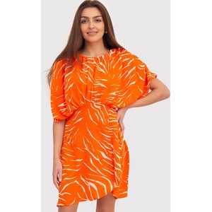 Pomarańczowa sukienka Ax Paris prosta w stylu casual z krótkim rękawem