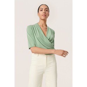 Zielona bluzka Soaked in Luxury w stylu casual
