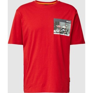 Czerwony t-shirt Hugo Boss z nadrukiem w młodzieżowym stylu z krótkim rękawem