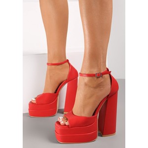 Czerwone sandały Renee z klamrami
