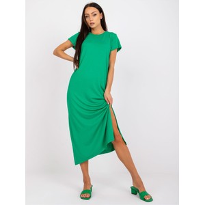 Zielona sukienka Basic Feel Good z krótkim rękawem midi z okrągłym dekoltem
