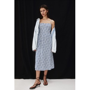 Sukienka H & M midi z dekoltem w karo na ramiączkach